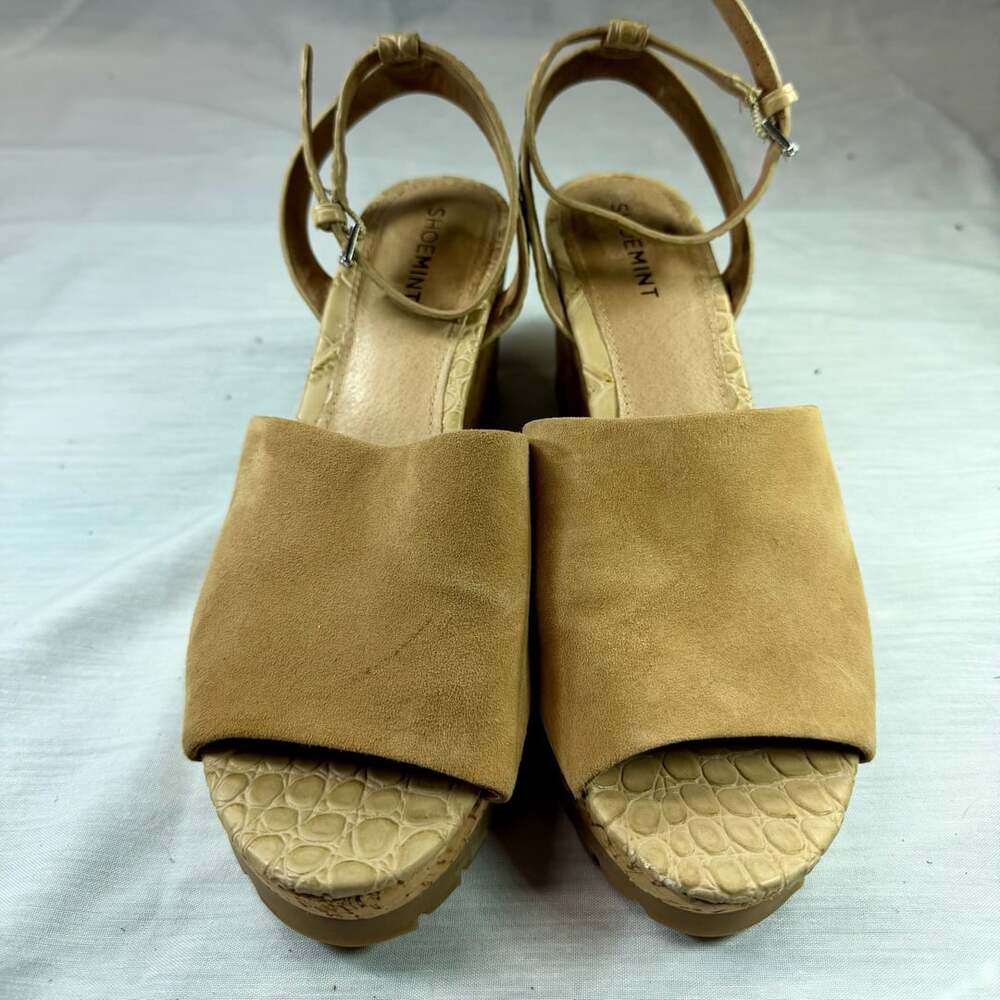 ShoeMint Tan Suede & Embossed Leather Ankle Strap Cork Platform Wedge Sandals Si